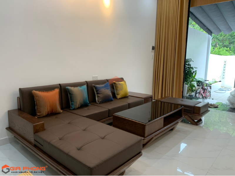 Bàn giao Bộ sofa gỗ cho khách hàng chị Tin tại Quảng Nam