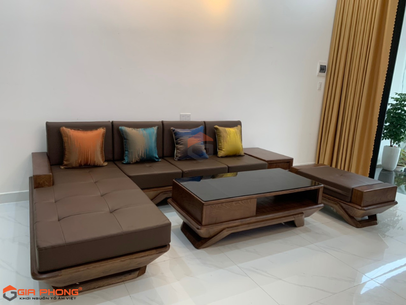 Bàn giao Bộ sofa gỗ cho khách hàng chị Tin tại Quảng Nam